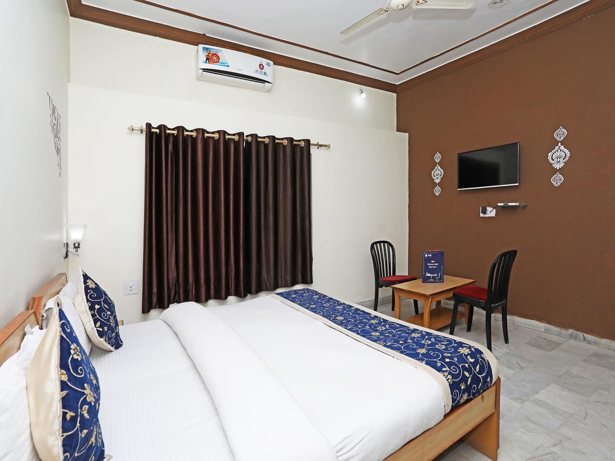Oyo 10936 Rajasthan Resort Pushkar Buitenkant foto
