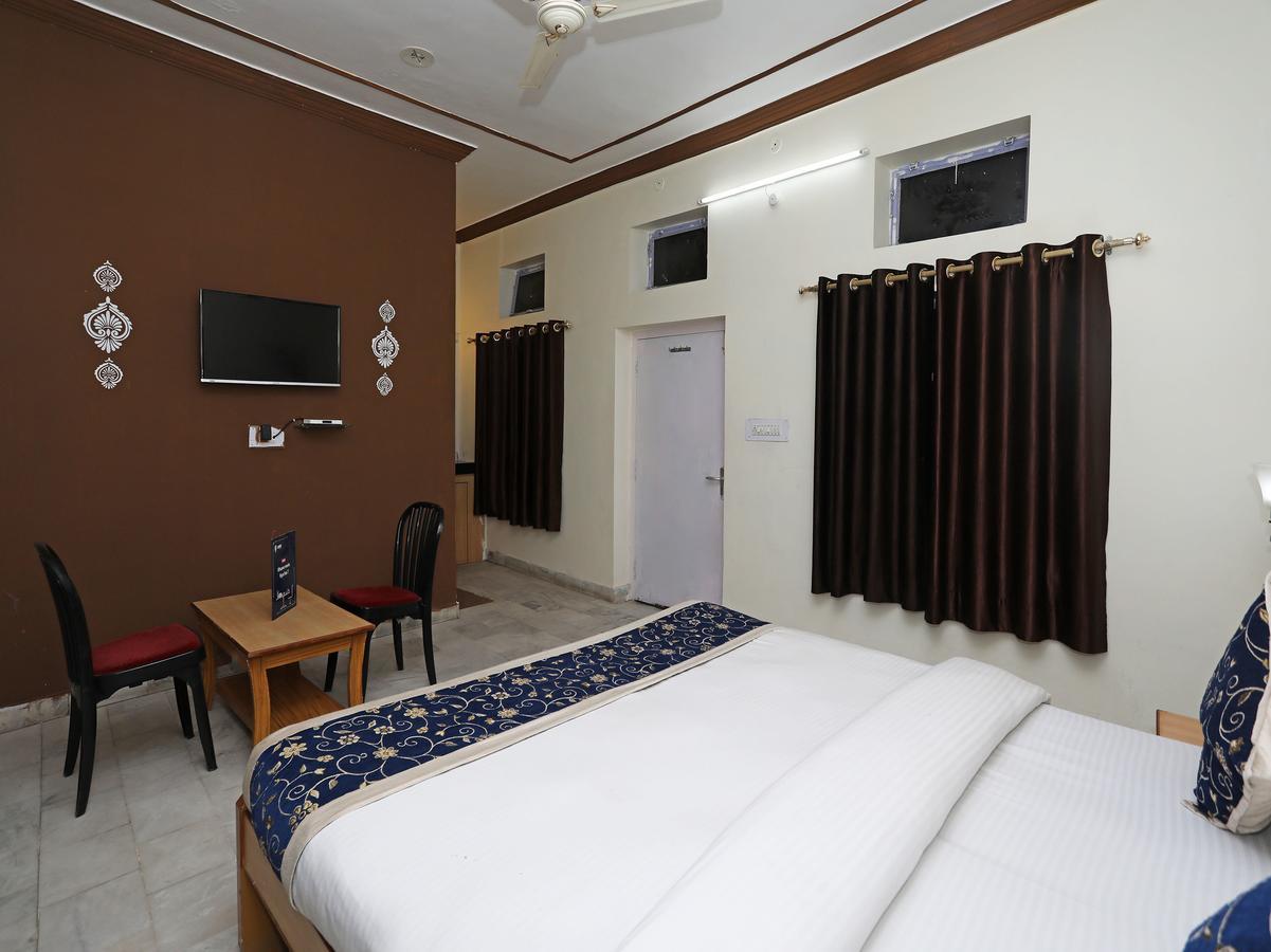 Oyo 10936 Rajasthan Resort Pushkar Buitenkant foto