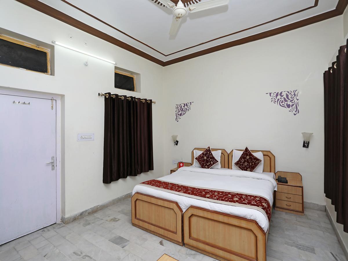 Oyo 10936 Rajasthan Resort Pushkar Buitenkant foto